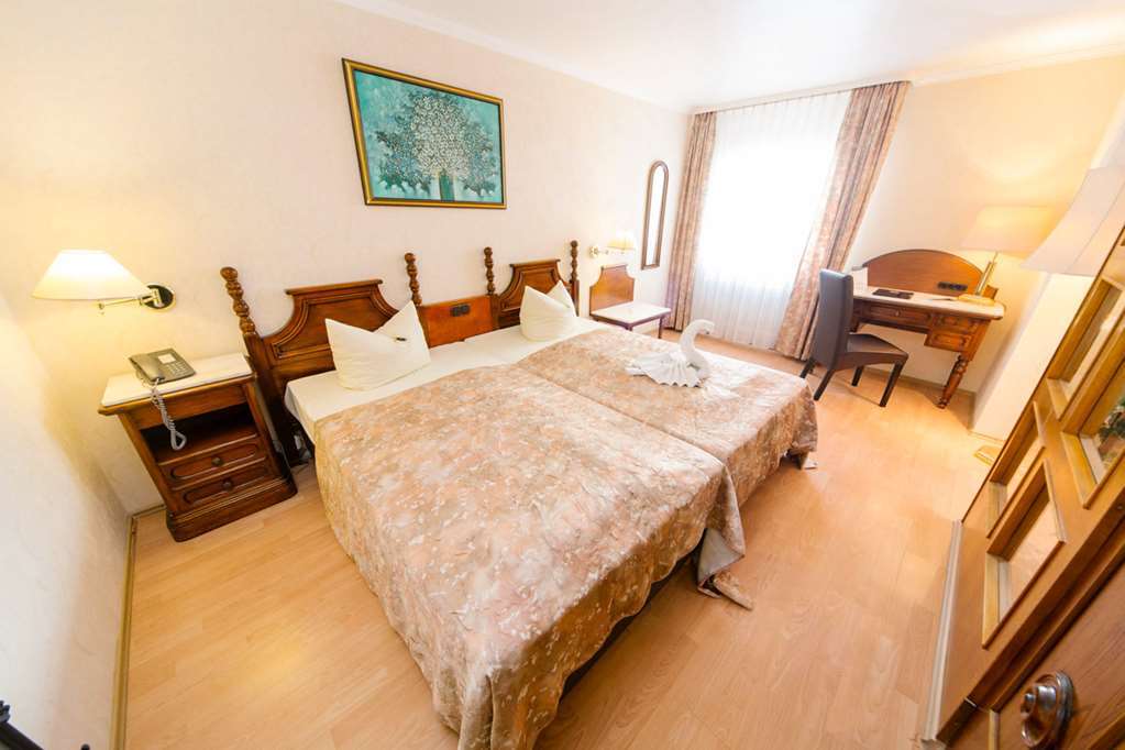 Ff&E Hotel Bavaria Fürth Pokój zdjęcie
